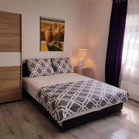 Pink Paradiso Apartment Rogoznica  Ngoại thất bức ảnh