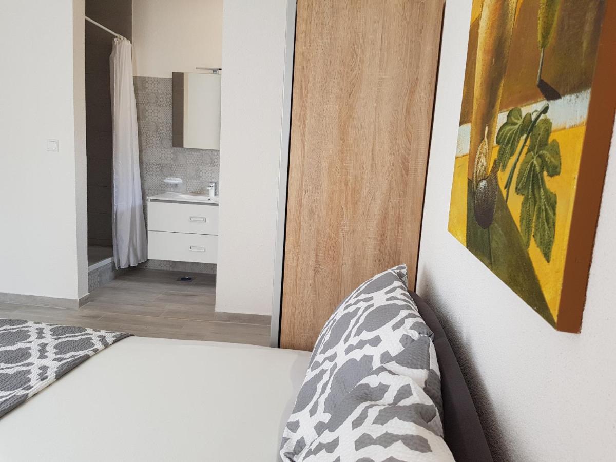 Pink Paradiso Apartment Rogoznica  Ngoại thất bức ảnh